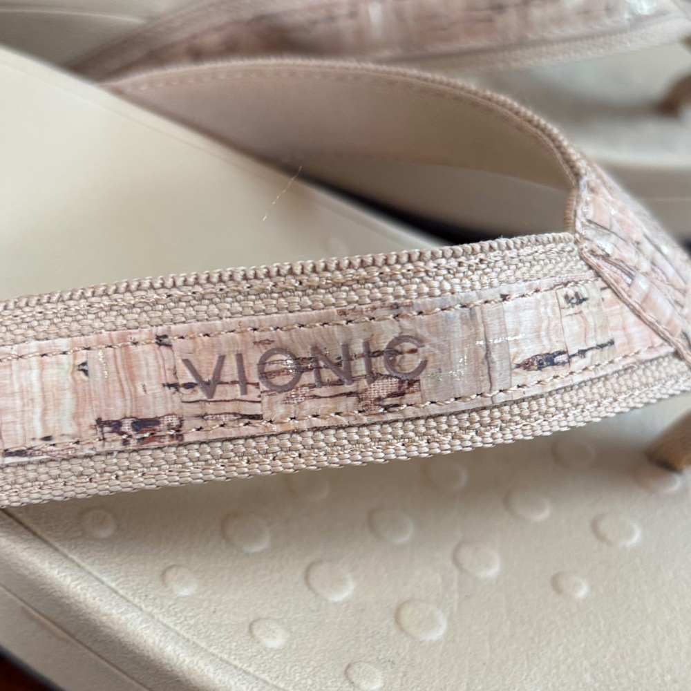 Vionic Women's Cork Beige Sandals 10